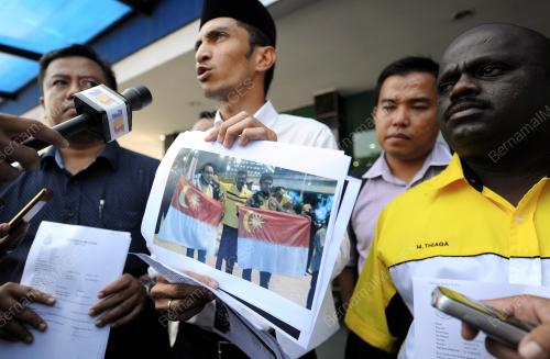 PH02_04092012_BENDERA