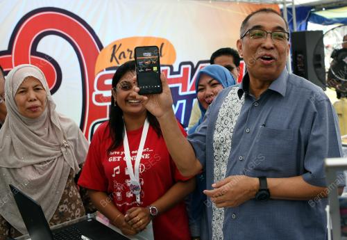 PH02_04112017_SALLEH