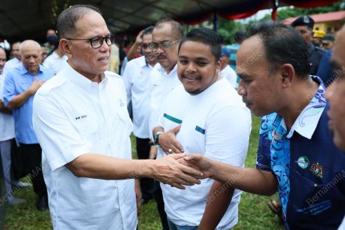 DATUK SERI WAN ROSDY WAN ISMAIL