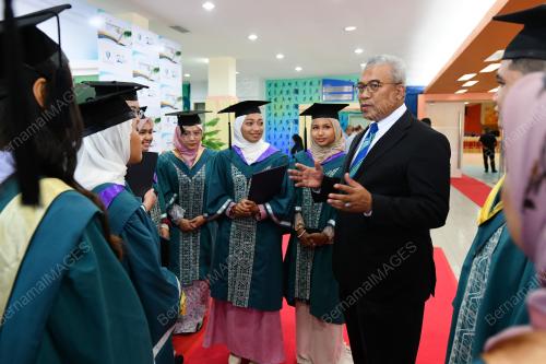 PROF DATUK TS DR YUSERRIE ZAINUDDIN