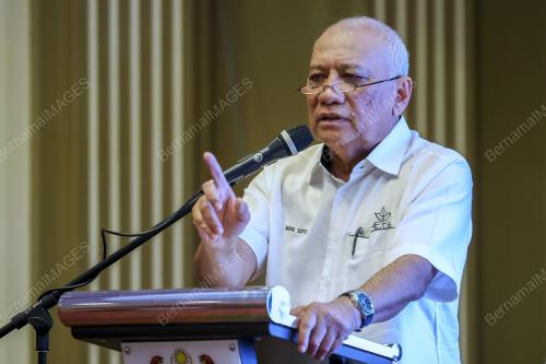 DATUK SERI MOHD SOFFIE TAN SRI ABD RAZAK