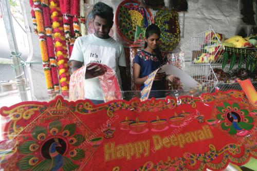 MENJELANG DEEPAVALI