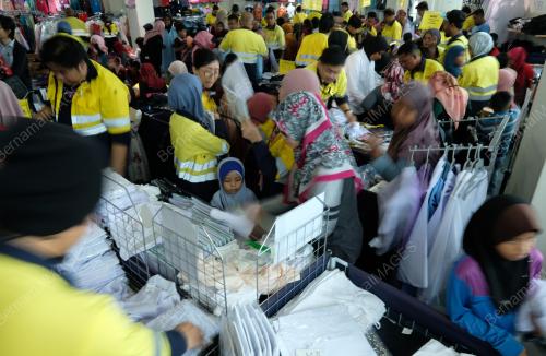 KEMBALI KE SEKOLAH LYNAS