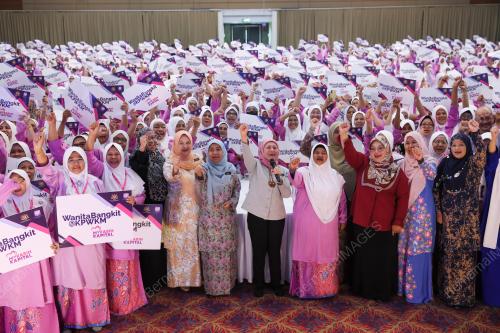 DATUK SERI NANCY SHUKRI