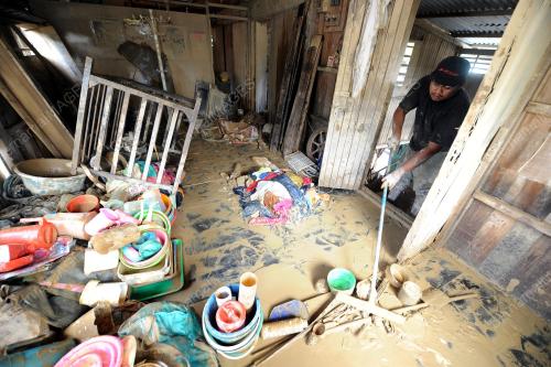 PH02_06012015_BANJIR