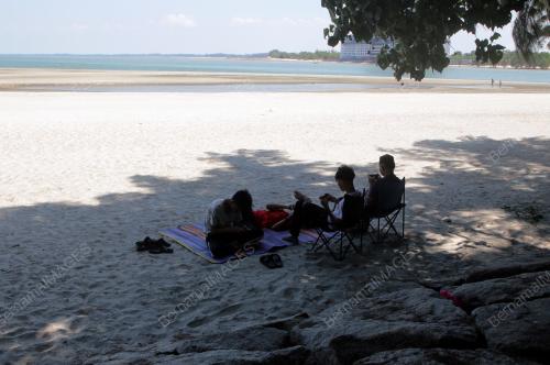 TINJAUAN BERKENAAN CUACA PANAS