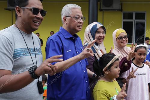 DATUK SERI ISMAIL SABRI YAAKOB