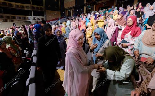 PH02_07112018_TENGKU_PUAN