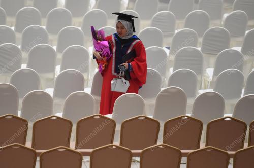 AL-SULTAN ABDULLAH RI'AYATUDDIN AL-MUSTAFA BILLAH