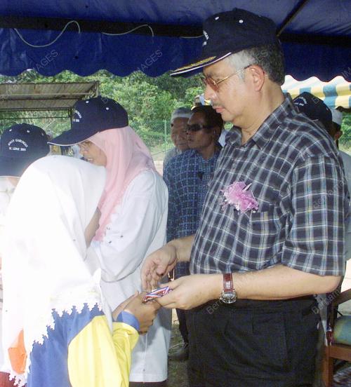 NAJIB TUN RAZAK