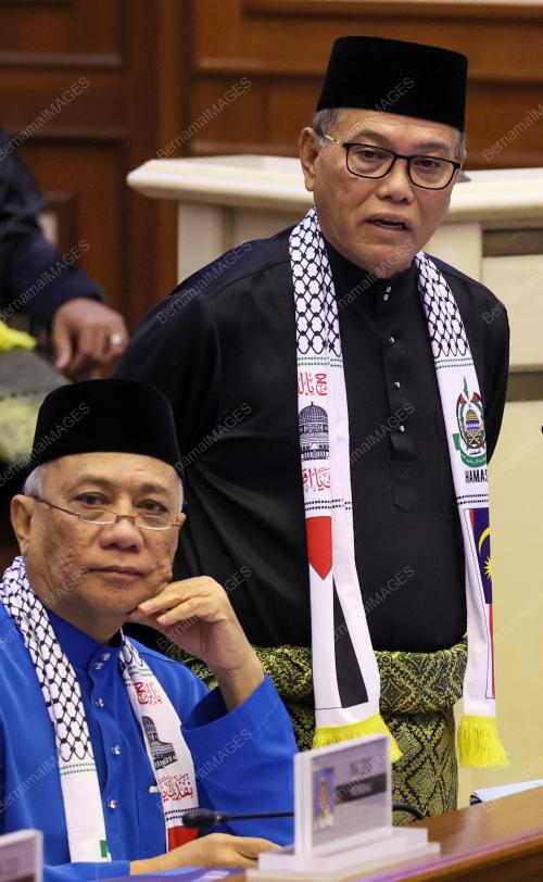 DATUK SERI WAN ROSDY WAN ISMAIL