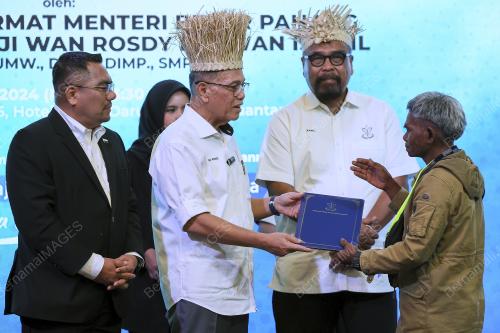 DATUK SERI WAN ROSDY WAN ISMAIL