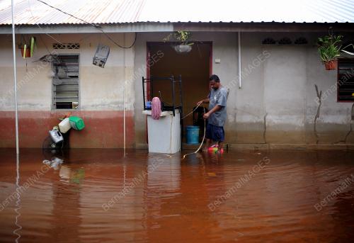PH02_10012018_BANJIR