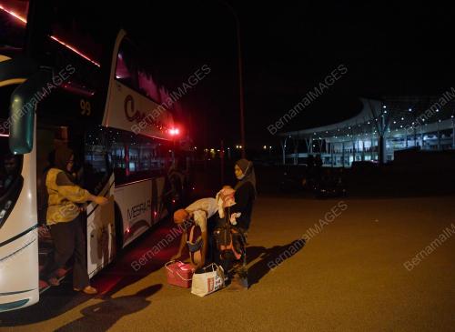 GERAK MALAYSIA DENGAN BAS EKSPRES