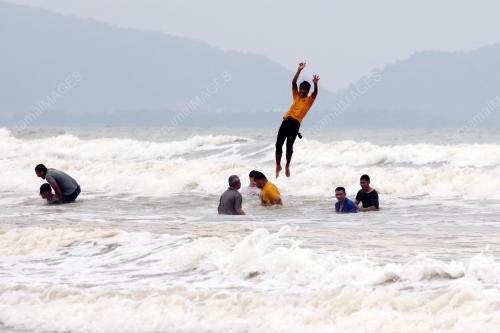 PH02_10122016_PANTAI