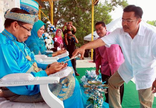 PH02_12022011_ZAHARUDDIN
