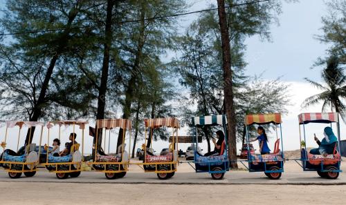 CUTI HUJUNG MINGGU
