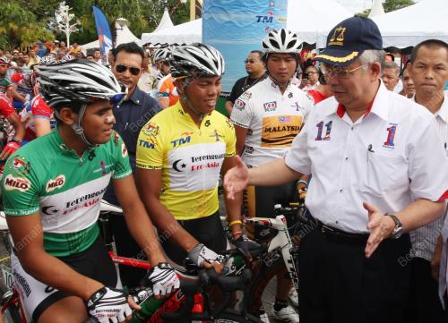 MOHD NAJIB TUN ABDUL RAZAK