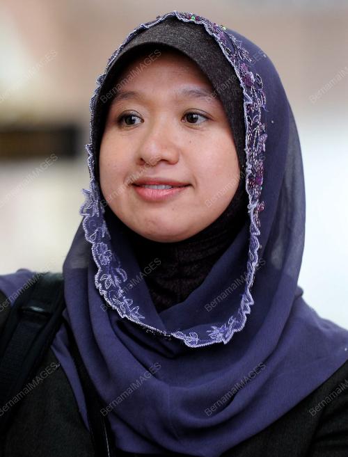 PH02_12062012_MAHKAMAH