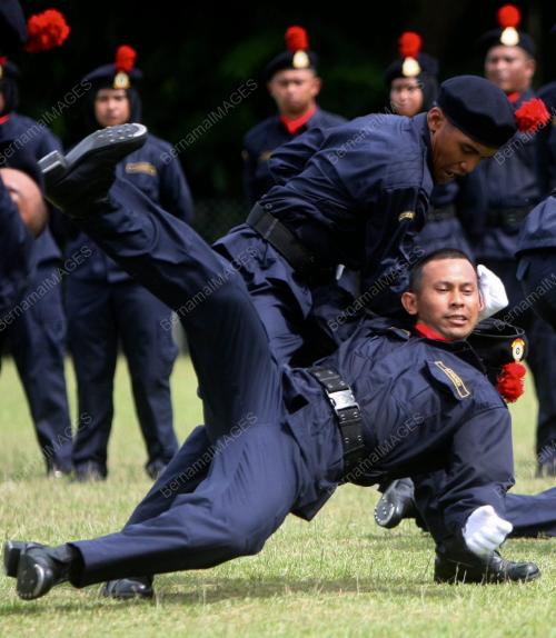 TAMAT LATIHAN KURSUS ASAS SAINS PENGUATKUASA