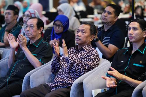 DATUK MOHAMMAD YUSOF APDAL