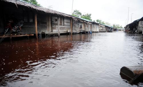 PH02_13012012_BANJIR