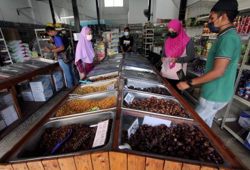 BUAH KURMA