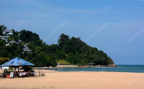 PANTAI PERANGINAN CHERATING