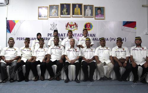 DATUK SERI ISMAIL SABRI YAAKOB