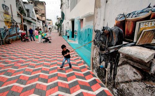 BERSIAR-SIAR DI KUANTAN ART STREET