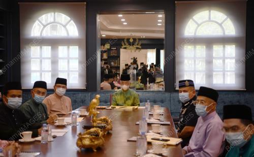 AL-SULTAN ABDULLAH RI'AYATUDDIN AL-MUSTAFA BILLAH