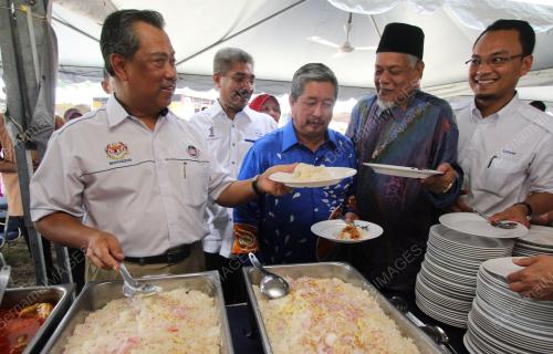 TAN SRI MUHYIDDIN YASSIN