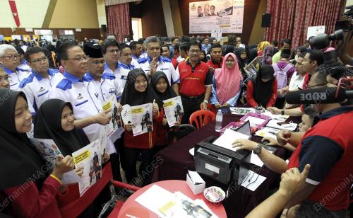 PH02_14052016_ISMAIL