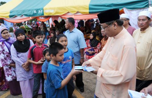 DATUK SERI ISMAIL SABRI YAAKOB