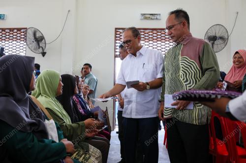 DATUK SERI WAN ROSDY WAN ISMAIL