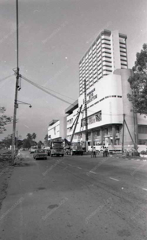 JEJAMBAT PEJALAN KAKI