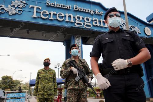 SEKATAN JALAN RAYA DI SEMPADAN NEGERI