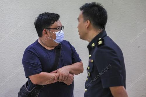 MAHKAMAH PENIAGA ALAT IKAN
