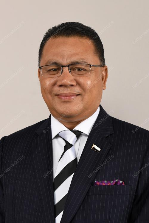 DATUK SERI JOHARI HARUN