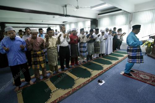 SOLAT HAJAT