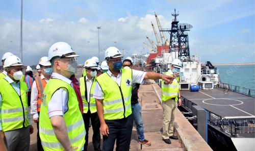 DATUK SERI DR WEE KA SIONG