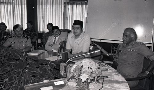 MOHD NAJIB TUN ABDUL RAZAK