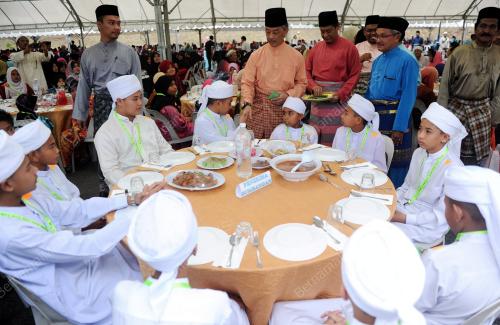 PH02_16072013_TENGKU_MAHKOTA