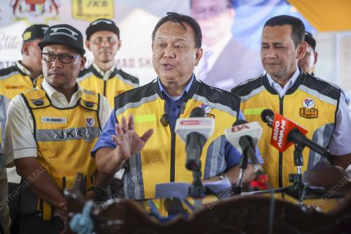 DATUK SERI ALEXANDER NANTA LINGGI