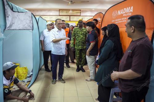 DATUK SERI WAN ROSDY WAN ISMAIL