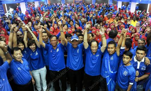 PH02_18062013_BN_RAUB