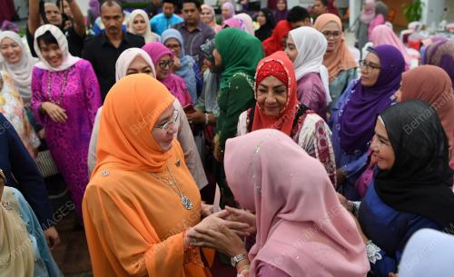 PH02_18092018_AZIZAH