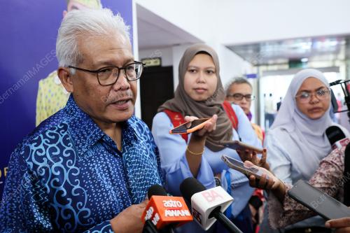 DATUK SERI HAMZAH ZAINUDIN