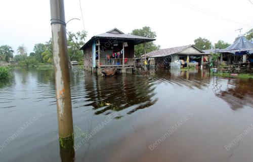 PH02_18122014_BANJIR