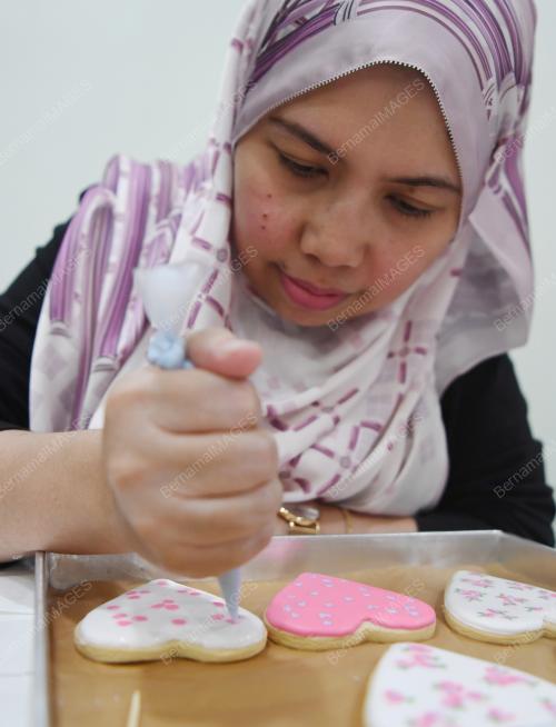 BISKUT DIY PEGUAM